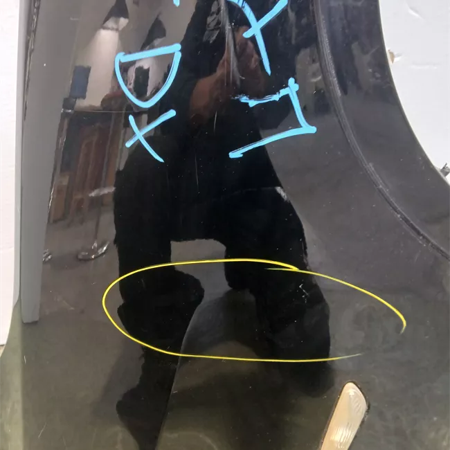 Parafango anteriore destro