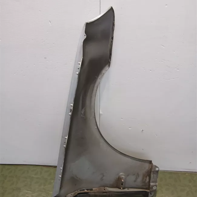 Parafango anteriore sinistro