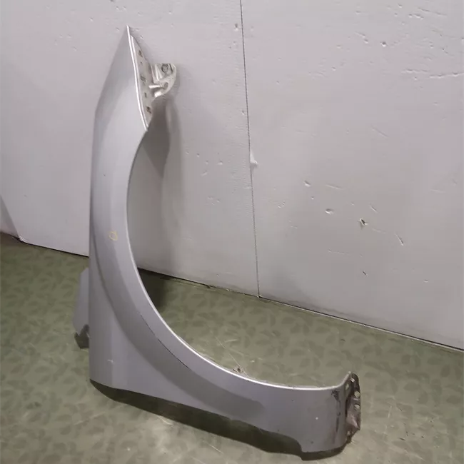 Parafango anteriore destro