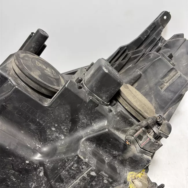 Proiettore destro Cromo