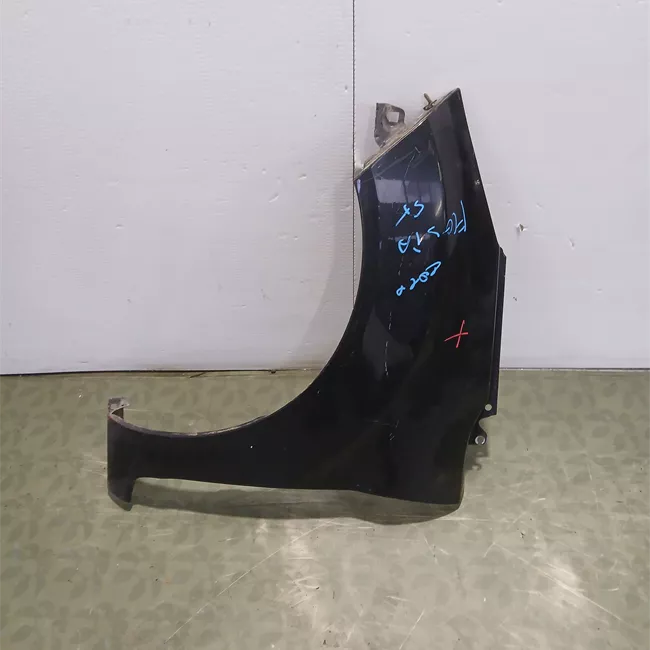 Parafango anteriore sinistro