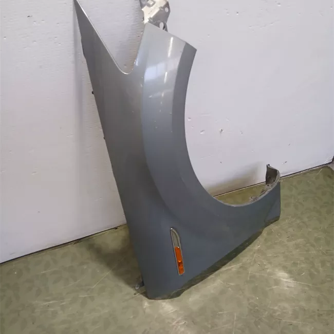 Parafango anteriore destro