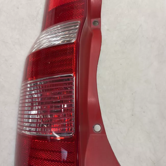 Fanale posteriore sinistro 11/04<