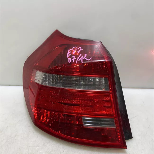 Fanale posteriore sinistro