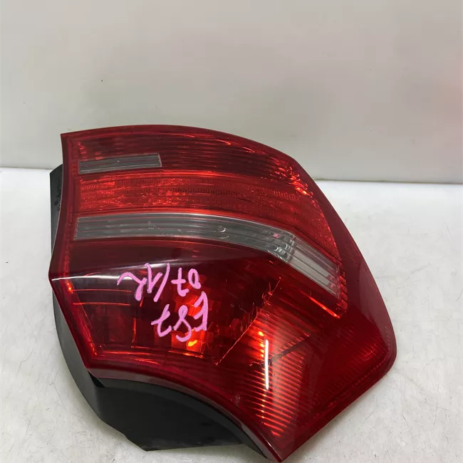 Fanale posteriore sinistro