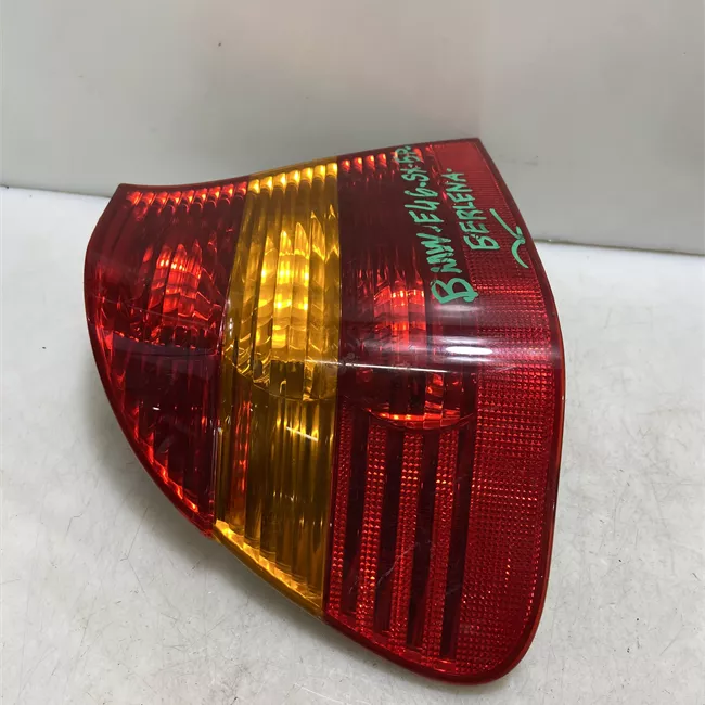 Fanale posteriore parte esterno sinistro