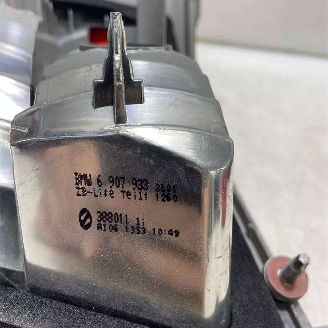 Fanale posteriore parte esterno sinistro