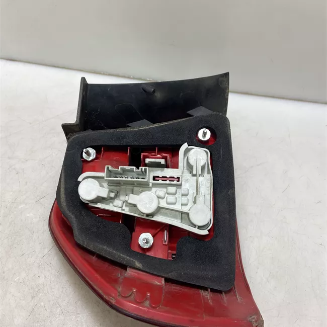 Fanale posteriore parte esterno destro