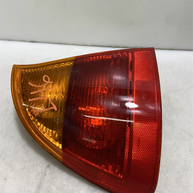 Fanale posteriore parte esterno sinistro