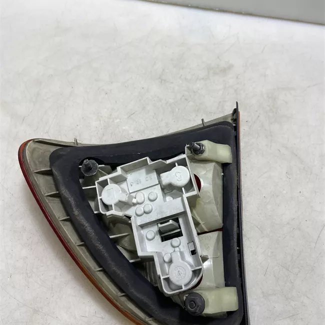 Fanale posteriore parte esterno sinistro