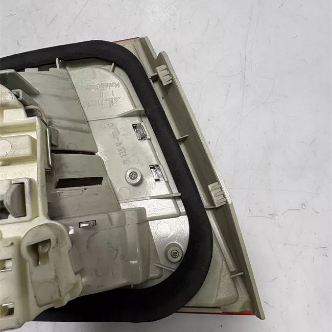 Fanale posteriore parte interno destro