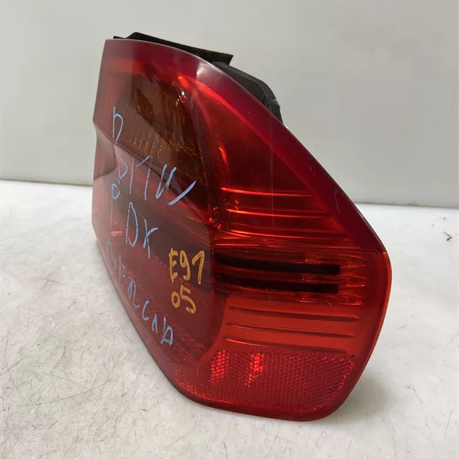 Fanale posteriore parte esterno destro