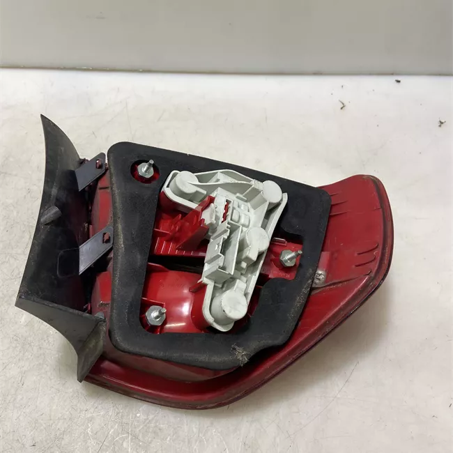 Fanale posteriore parte esterno destro