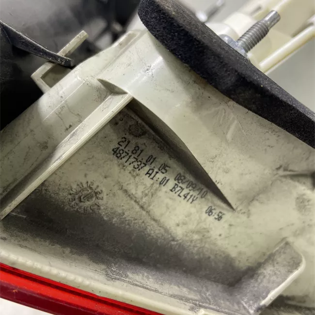 Fanale posteriore parte esterno sinistro