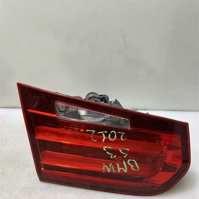 Fanale posteriore parte interno sinistro