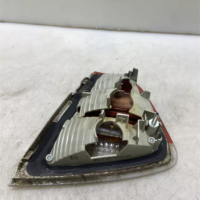 Fanale posteriore parte interno sinistro