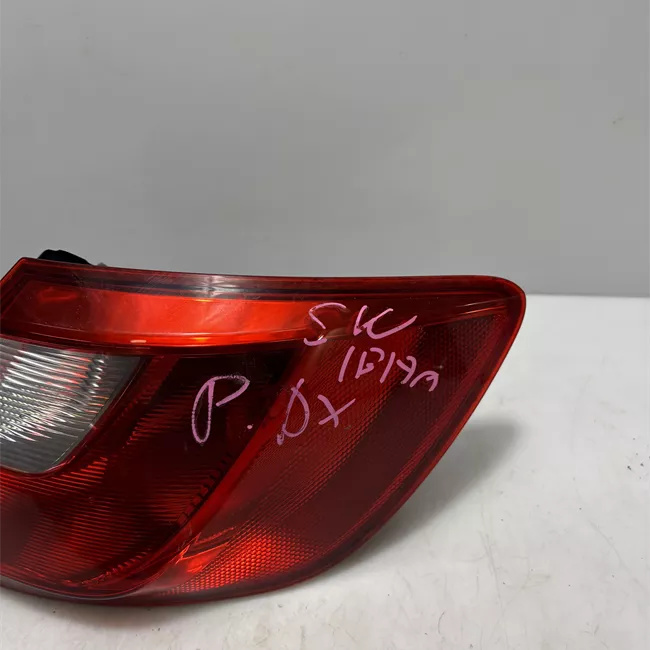 Fanale posteriore parte esterno destro