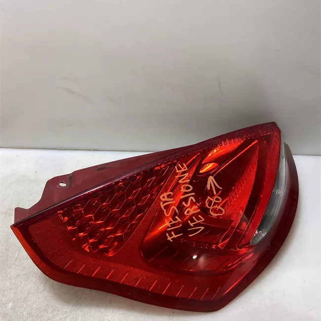 Fanale posteriore sinistro