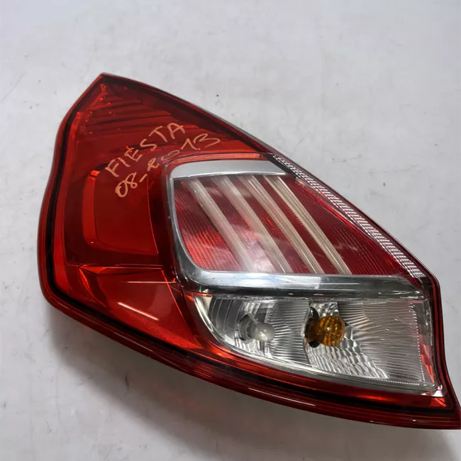 Fanale posteriore sinistro Livello 6