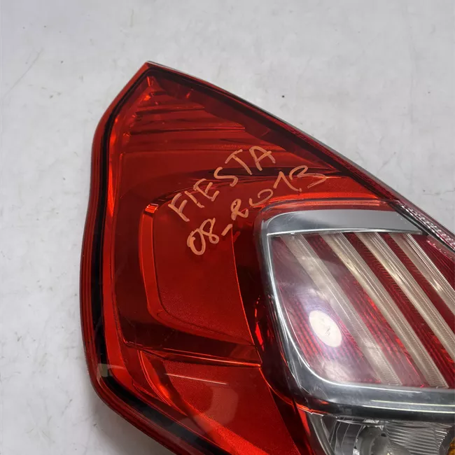 Fanale posteriore sinistro Livello 6