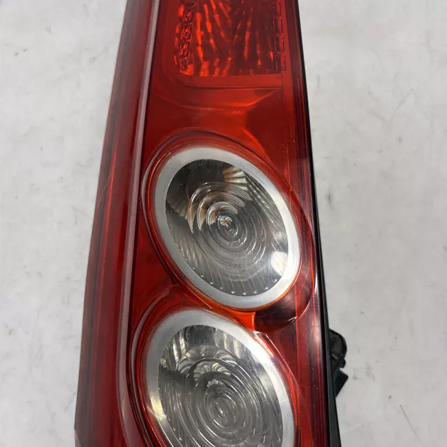 Fanale posteriore sinistro