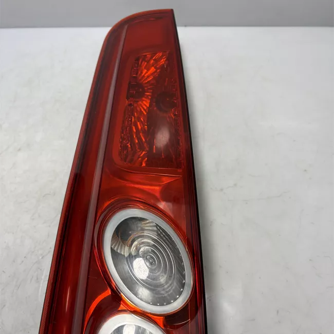 Fanale posteriore sinistro