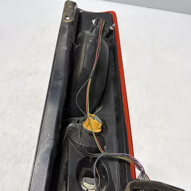 Fanale posteriore sinistro