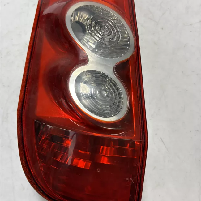 Fanale posteriore sinistro