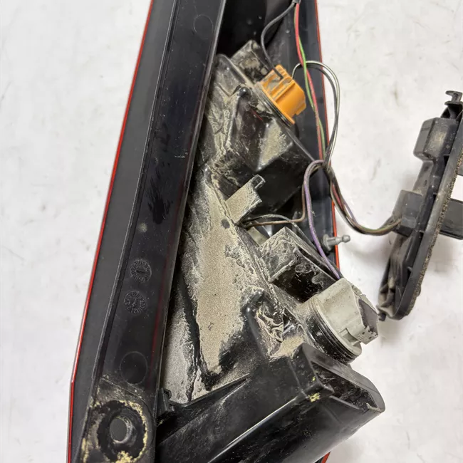 Fanale posteriore sinistro