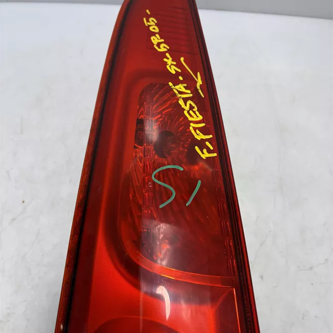 Fanale posteriore sinistro