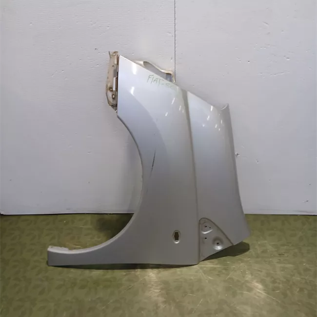 Parafango anteriore sinistro