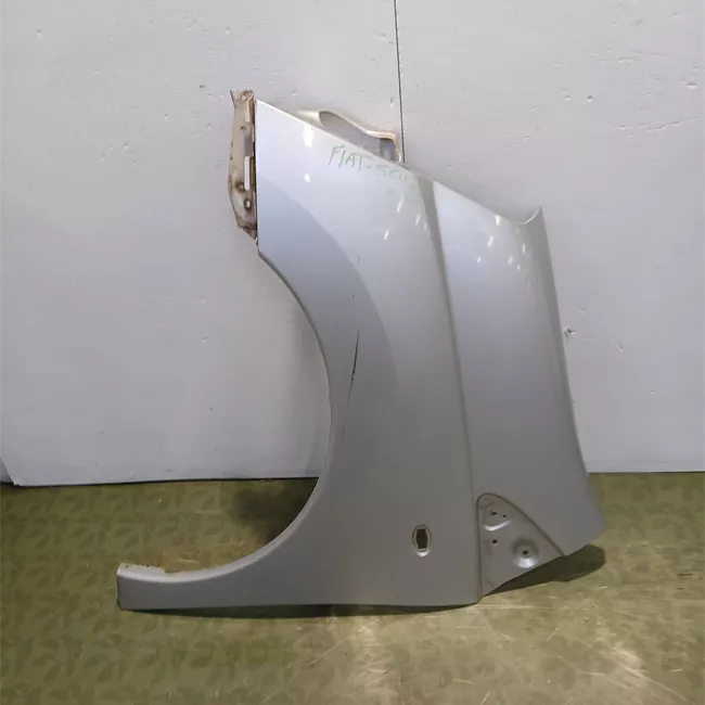 Parafango anteriore sinistro