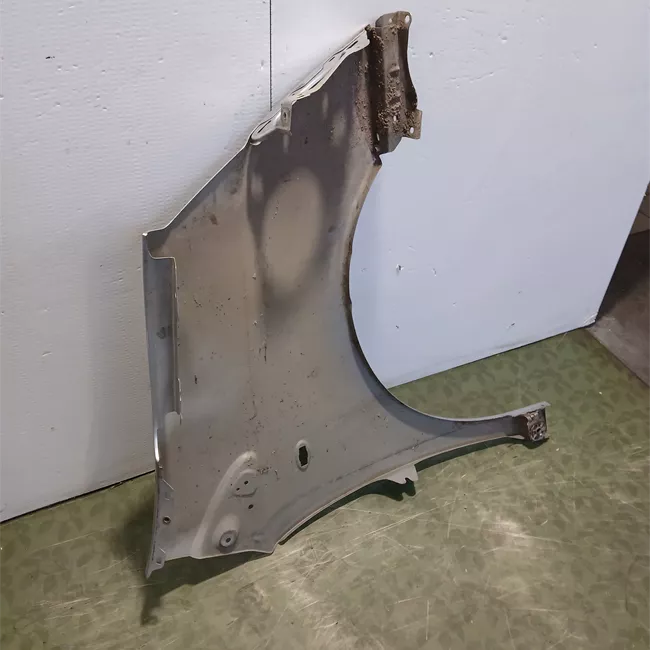 Parafango anteriore sinistro