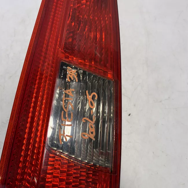 Fanale posteriore sinistro