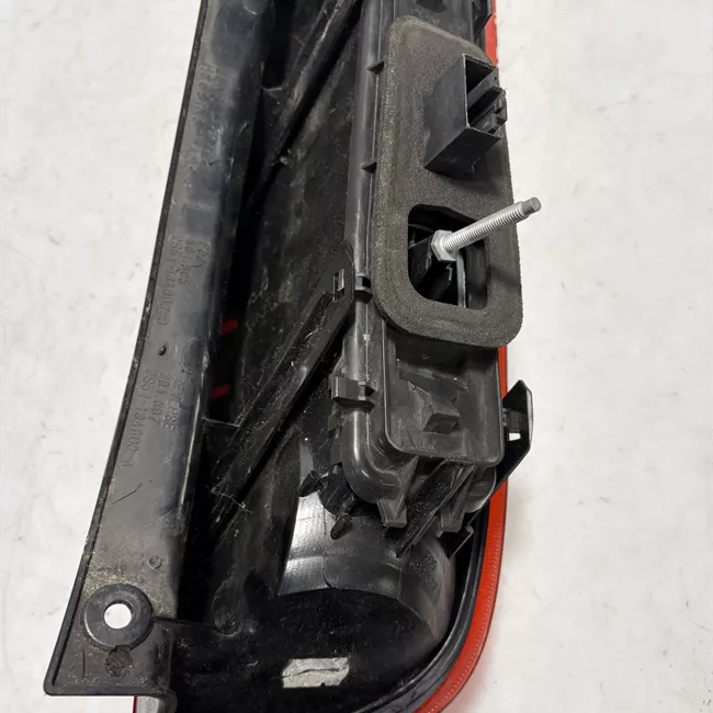 Fanale posteriore sinistro