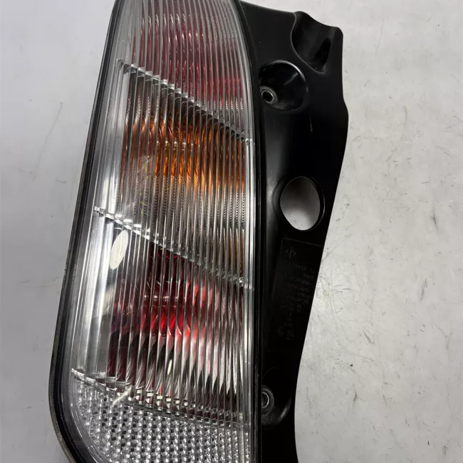 Fanale posteriore sinistro