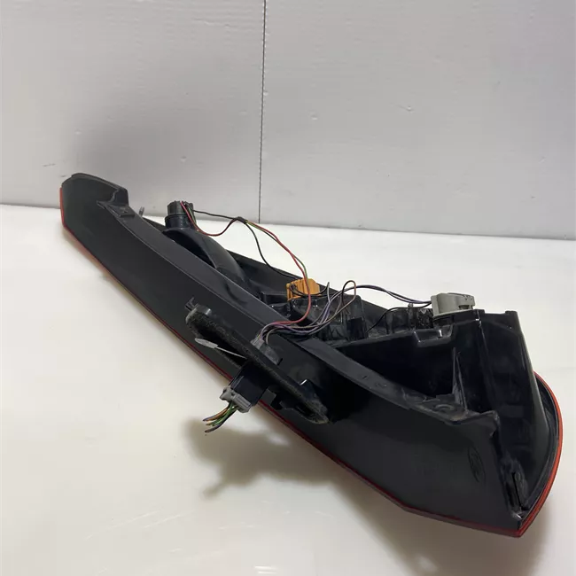 Fanale posteriore sinistro