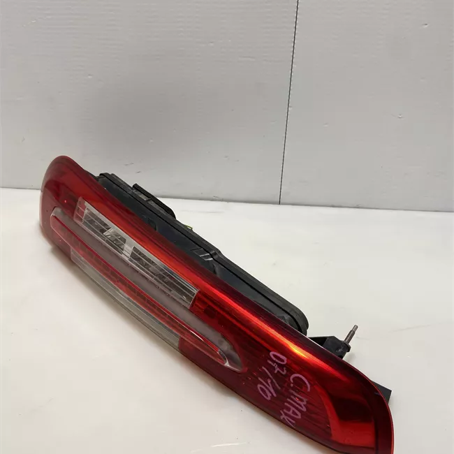 Fanale posteriore sinistro