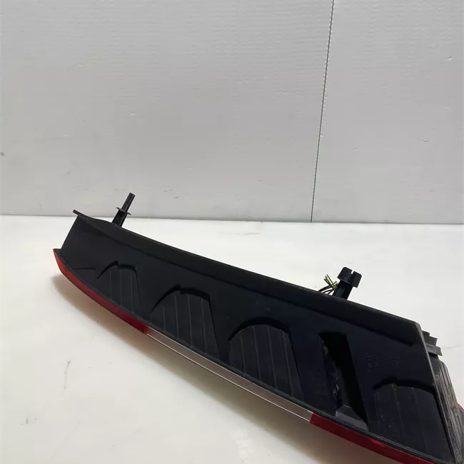 Fanale posteriore sinistro