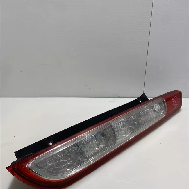 Fanale posteriore destro con lampadine