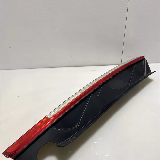 Fanale posteriore destro con lampadine