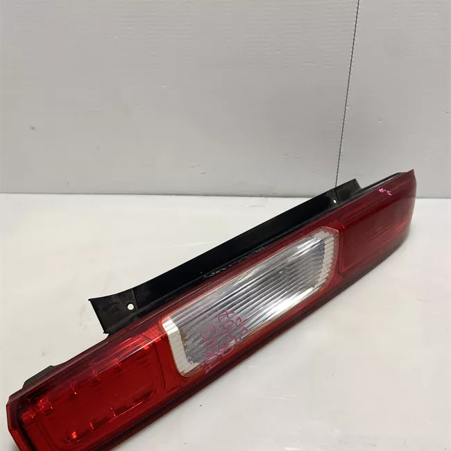 Fanale posteriore sinistro