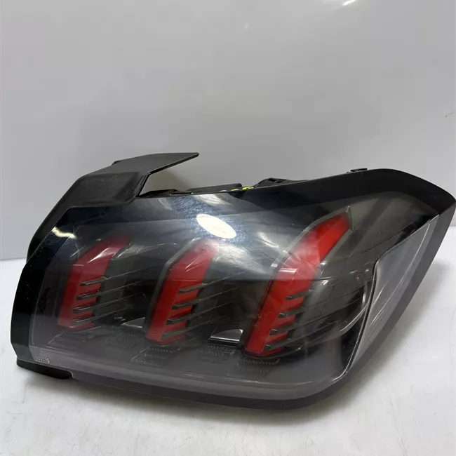 Fanale posteriore destro Led