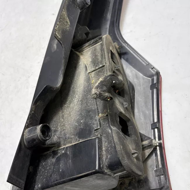 Fanale posteriore sinistro