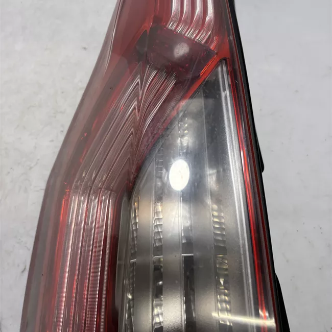 Fanale posteriore sinistro