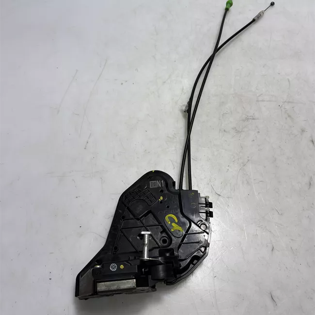 Serratura porta posteriore destra