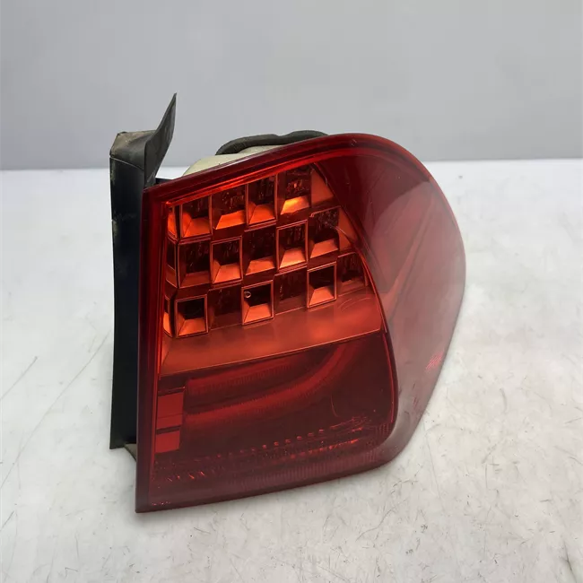 Fanale posteriore parte esterno destro