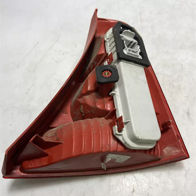 Fanale posteriore sinistro