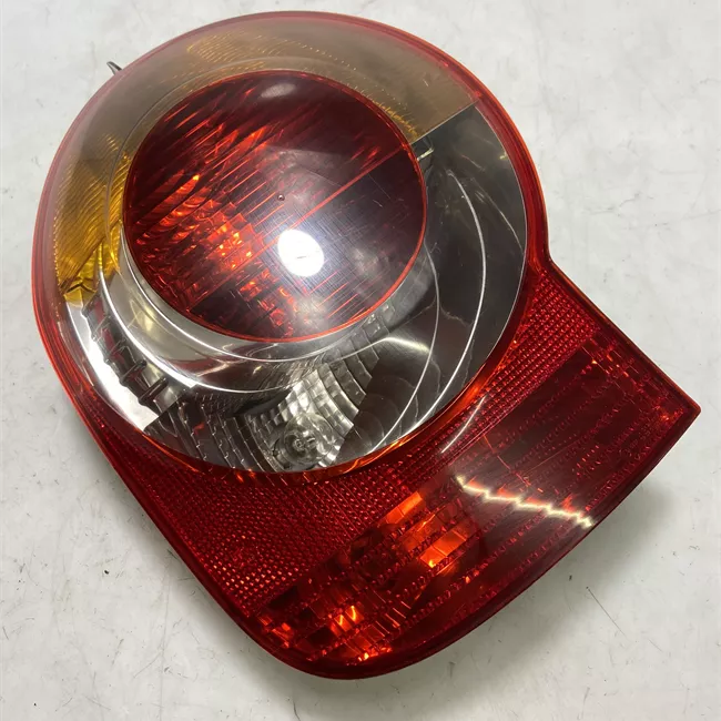 Fanale posteriore sinistro