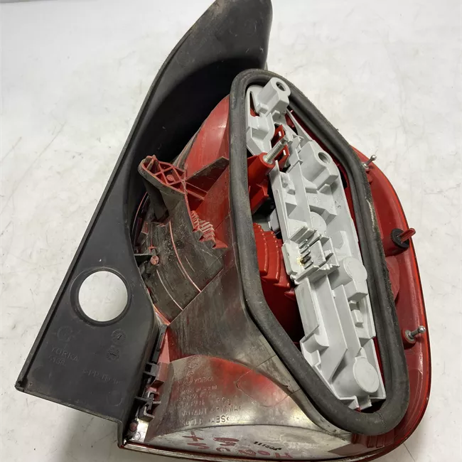 Fanale posteriore sinistro